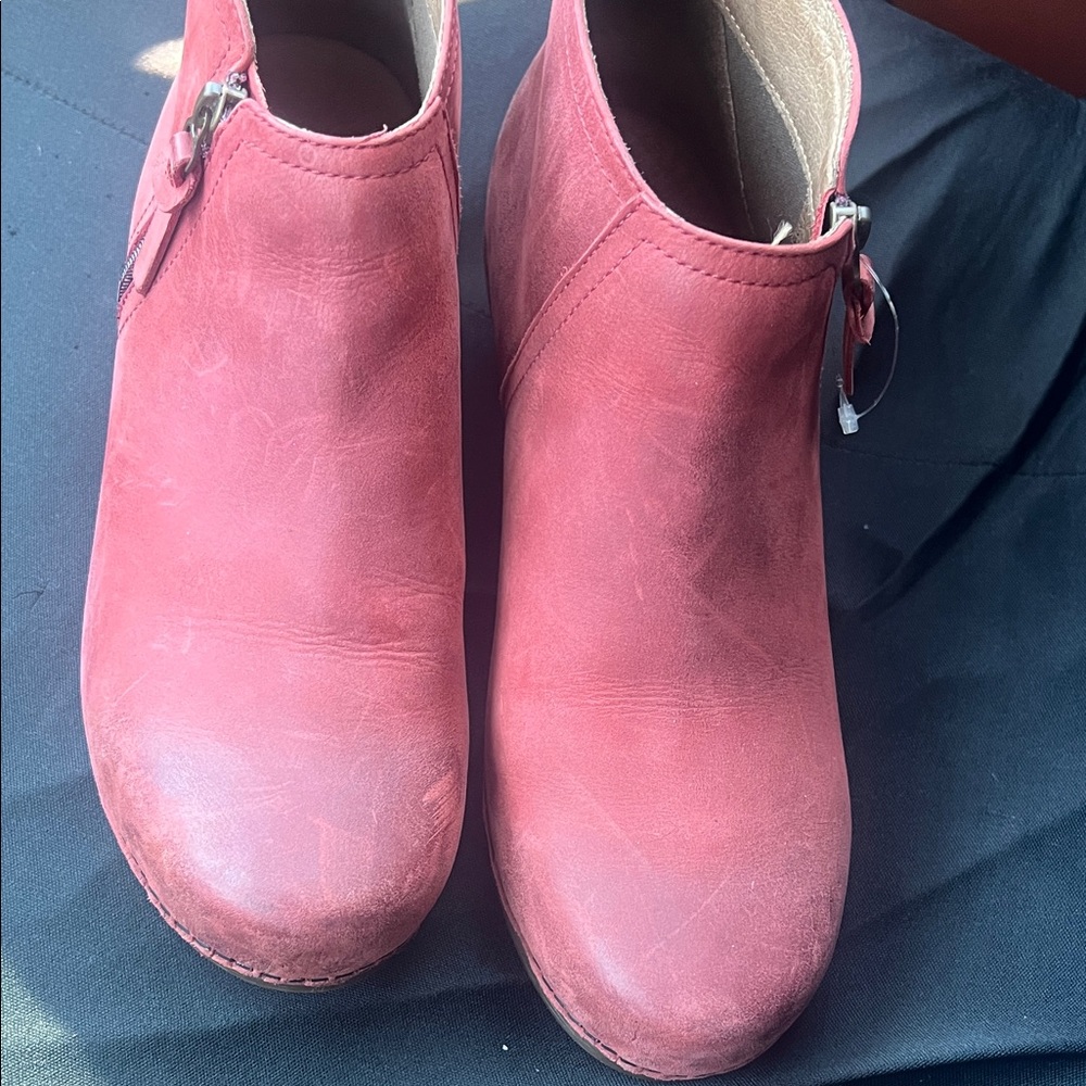 Dansko Red Ankle Booties - Picture 4 of 13